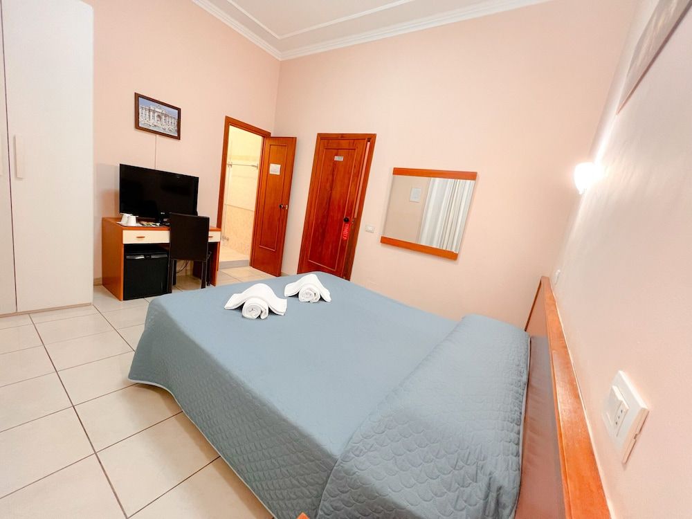Alius and Freerome Hotel 2