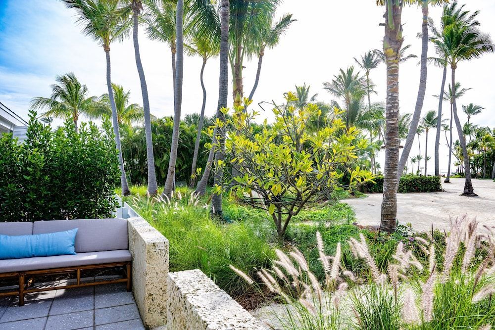 Islander Resort 2
