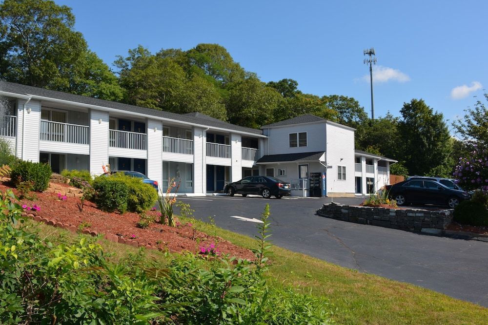 Liberty Inn Old Saybrook 1