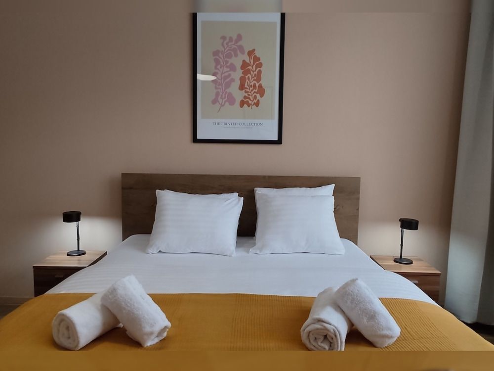 Corvin Center Suites 1