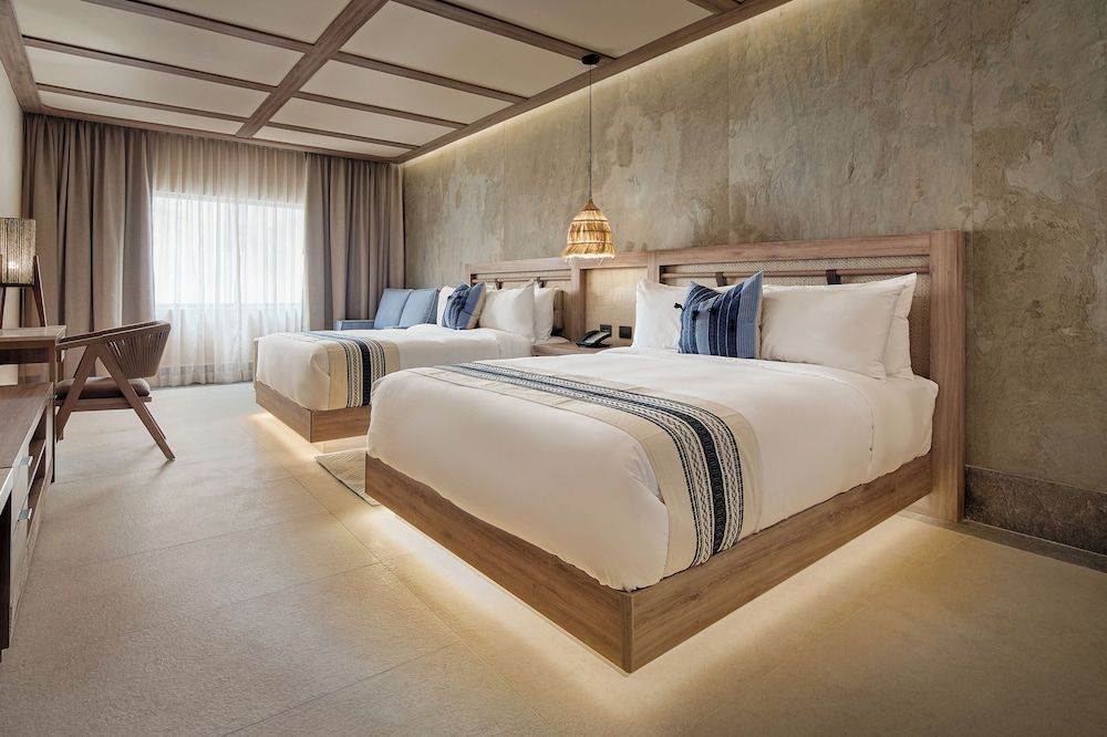 Hotel Indigo Playa del Carmen by IHG 2