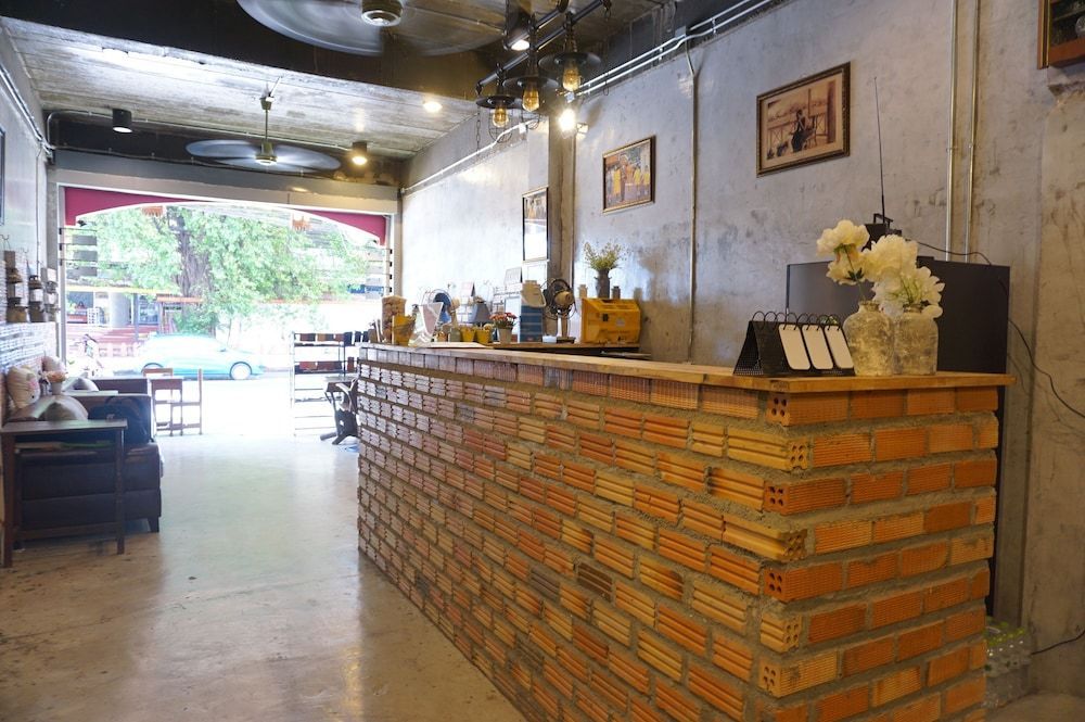 OK CHIC PHUKET HOSTEL 2