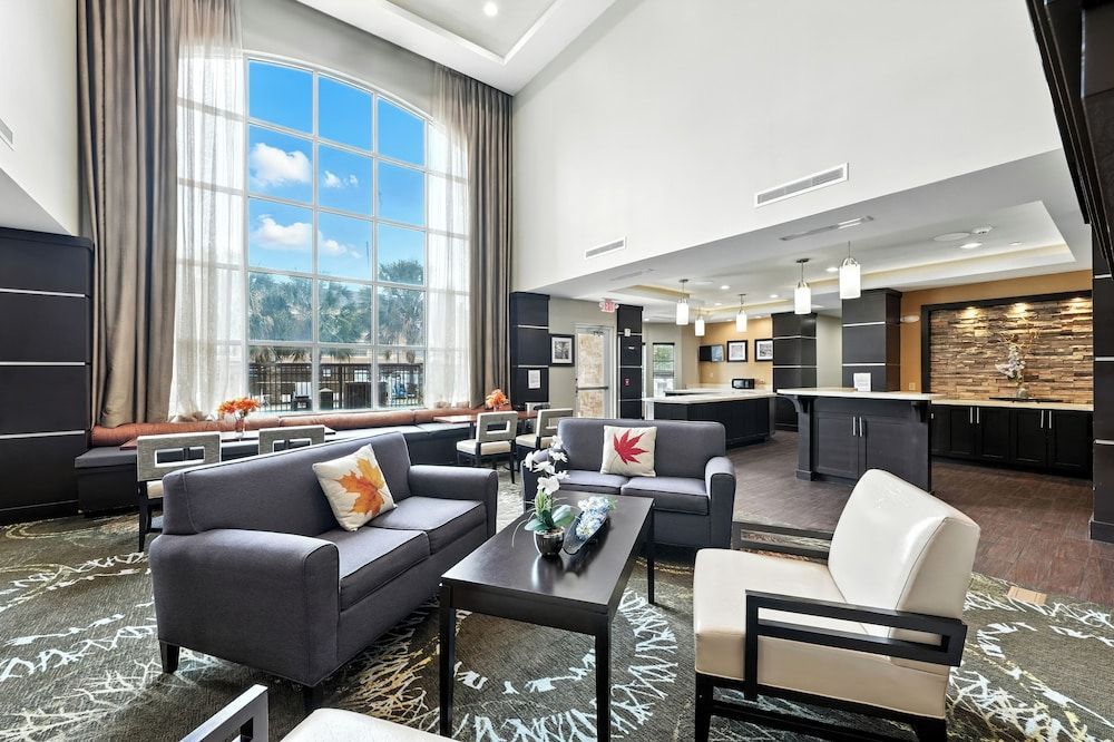 Relux at Westchase 1