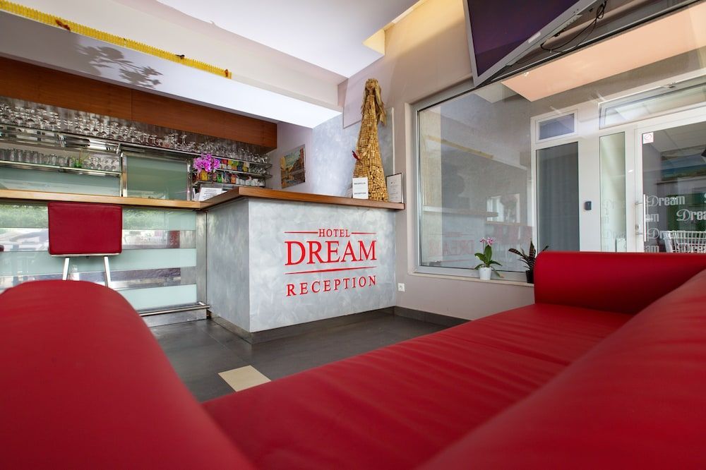 Dream Hotel 2
