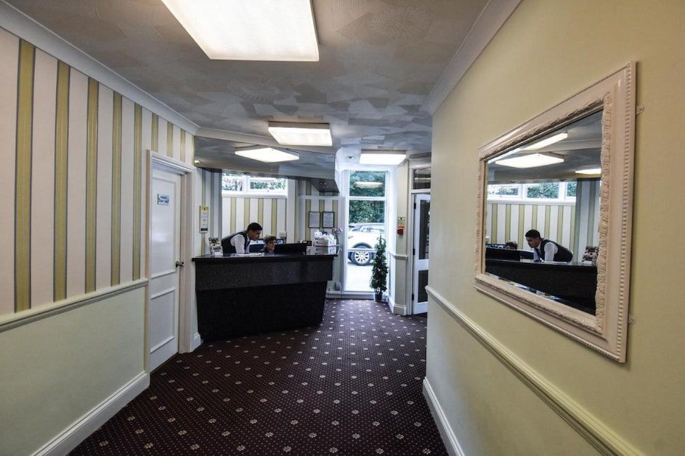 The Mayfair Hotel 2