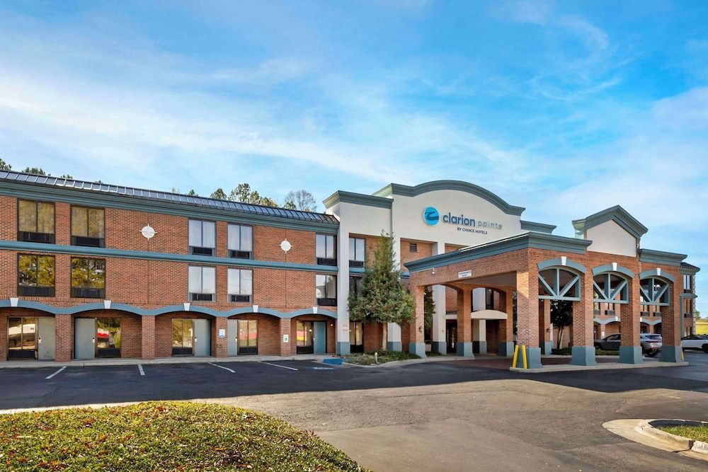 Clarion Pointe Durham Research Triangle Park 1