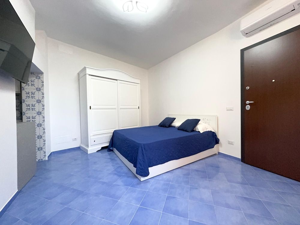 De Vivo Realty - Camilla House Positano 1