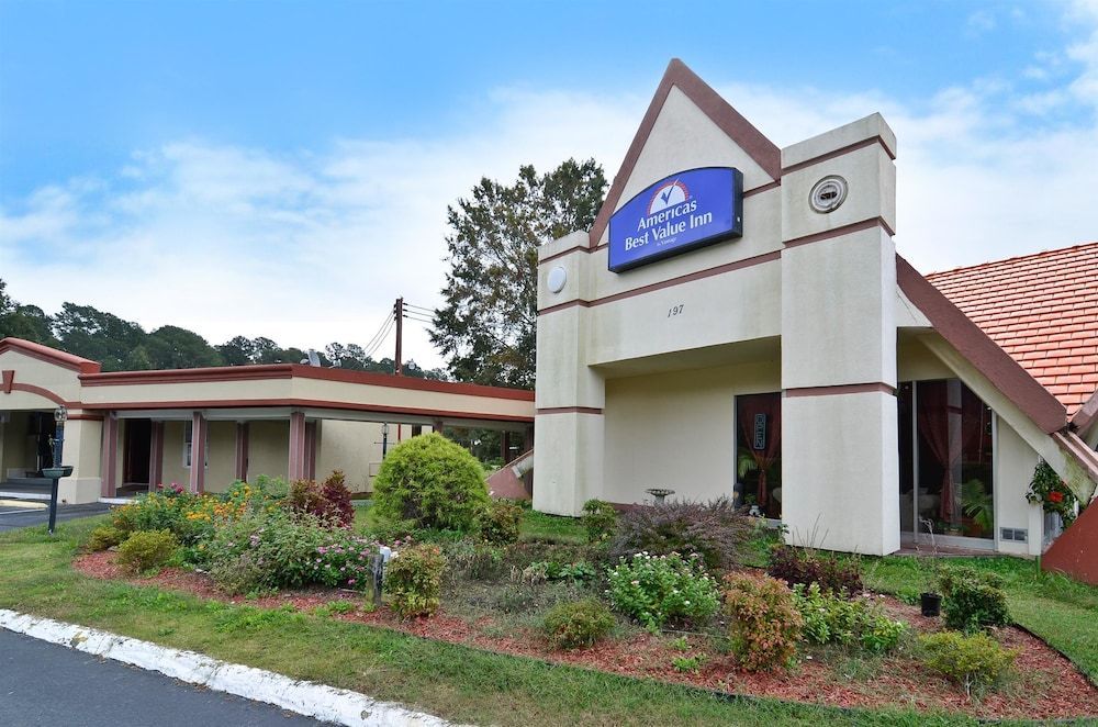 Americas Best Value Inn Smithfield 1