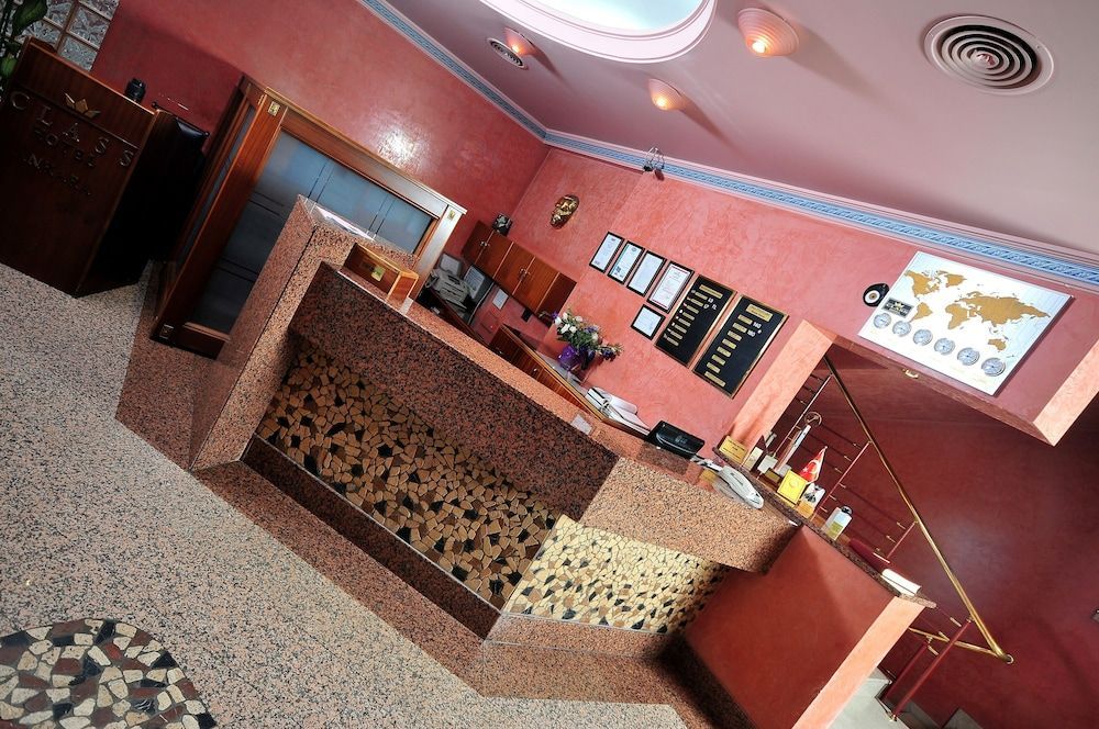 Class Hotel 2