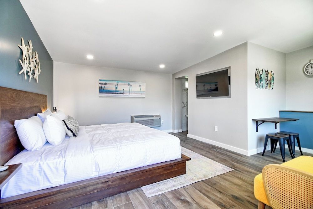 White Caps Motel 2
