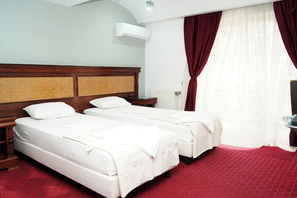 Hotel Bliss 2