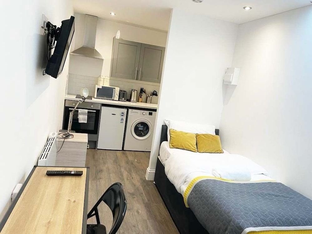 Queen Street Apartments 2