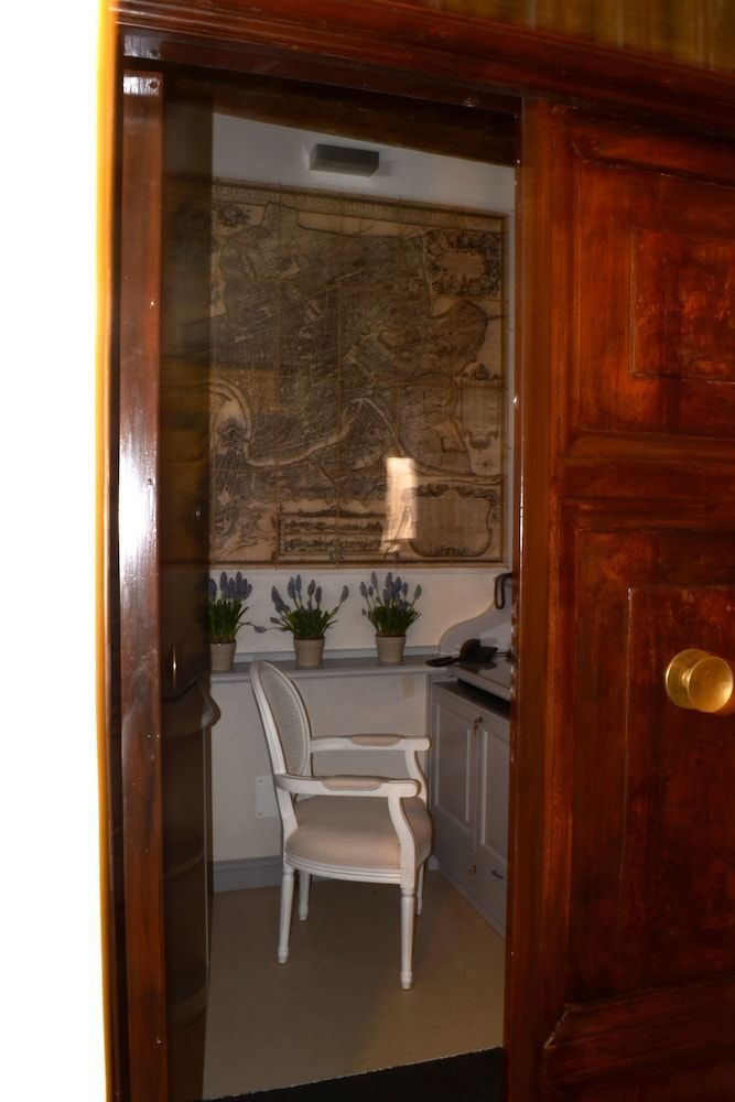 Rome Frattina27 2