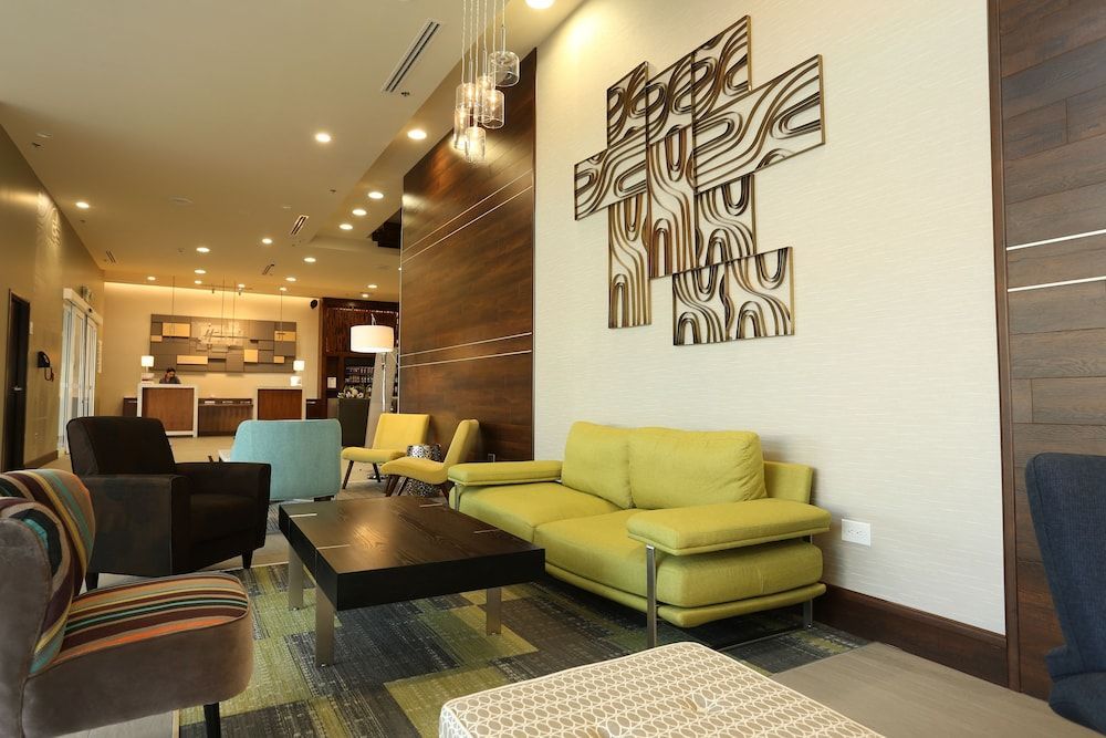 Holiday Inn Express & Suites MEXICALI by IHG 2