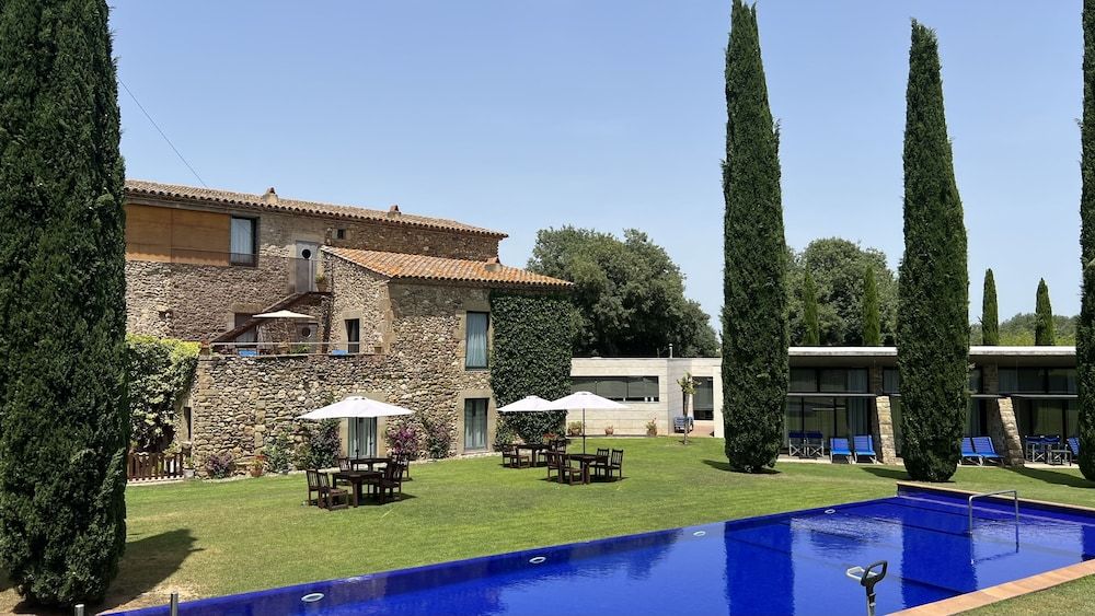Arcs De Monells - Adults Only 1