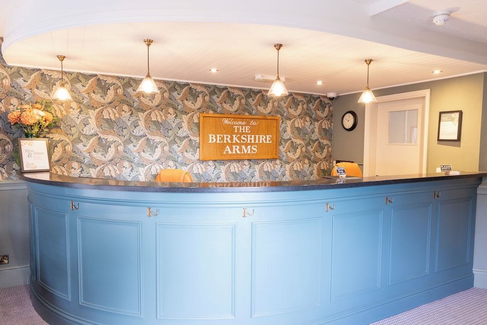 Berkshire Arms by Chef & Brewer Collection 2