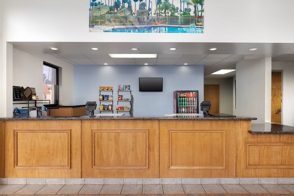 Victoria Palms Inn and Suites 2