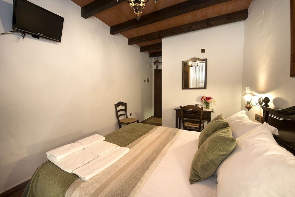 Hostal Torre de Guzmán 2