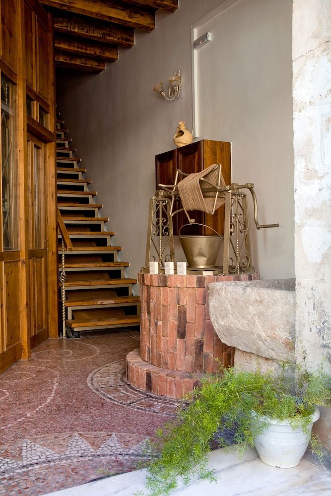Odos Oneiron Boutique Hotel 2