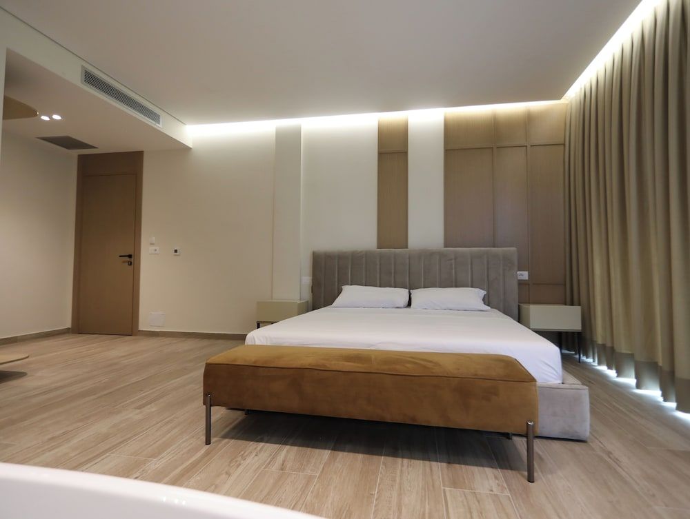 Avenue Hotel 2