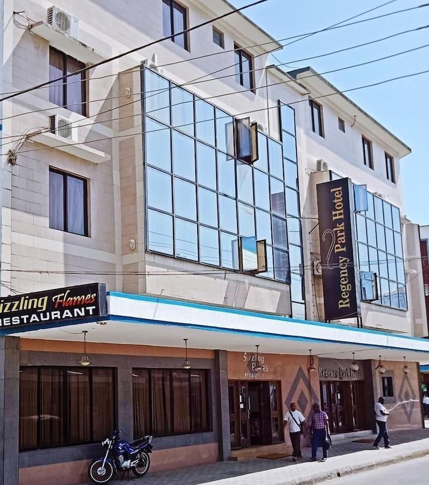 Regency Park Hotel 1