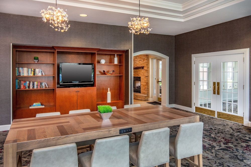 Residence Inn by Marriott Chesapeake Greenbrier 2