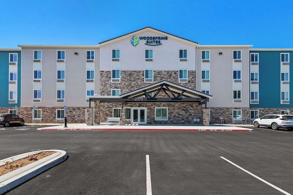 WoodSpring Suites Corona 1