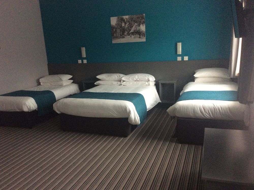 Oyster Fleet Hotel 2