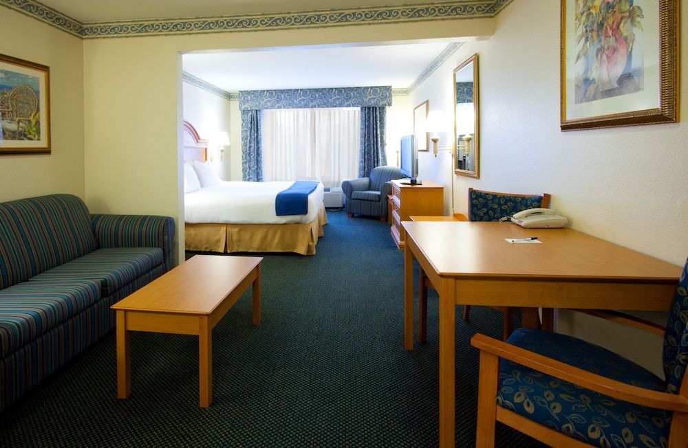 Holiday Inn Express & Suites JACKSONVILLE - BLOUNT ISLAND by IHG 2