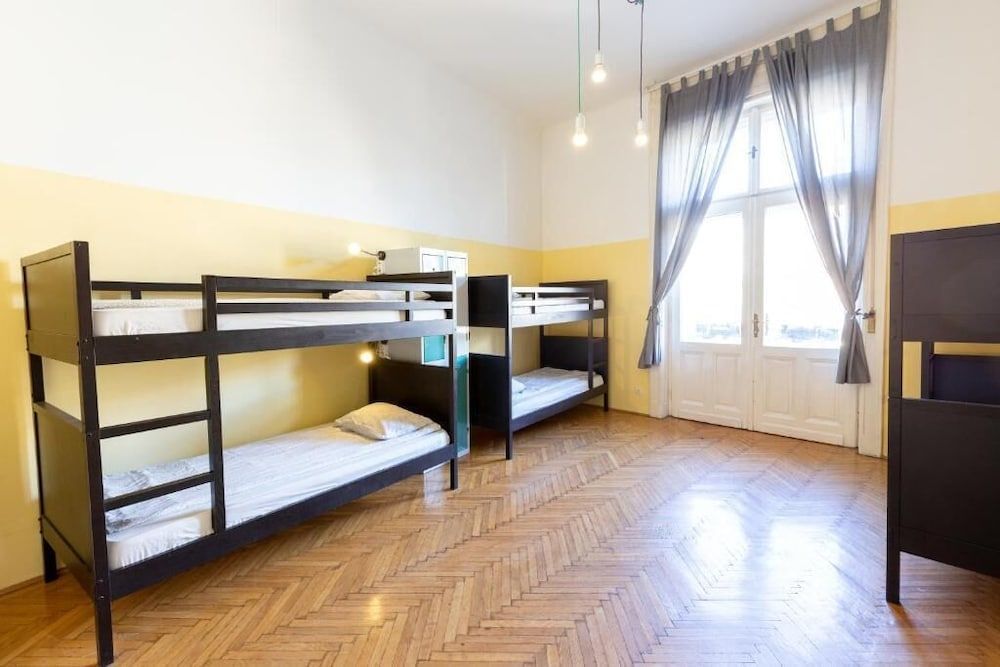 Spicy Hostel 2