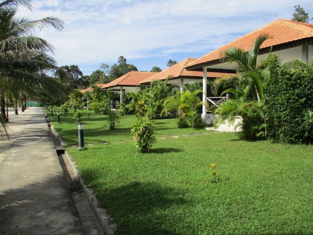 Saracen Bay Resort 1