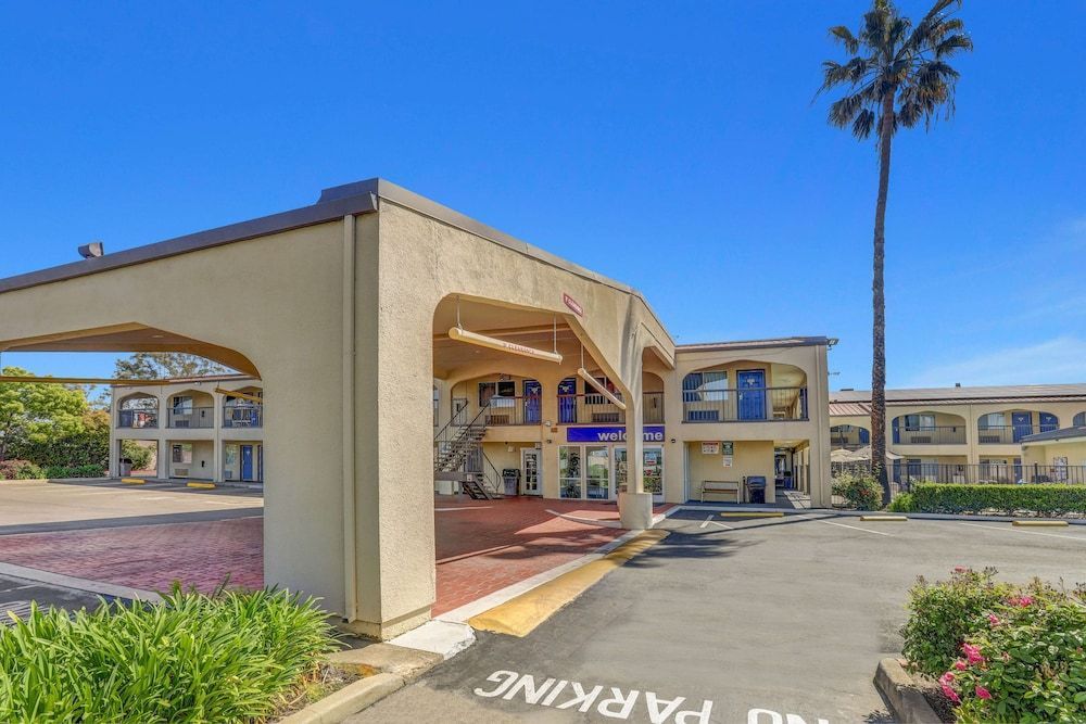 Motel 6-Lodi, CA 1