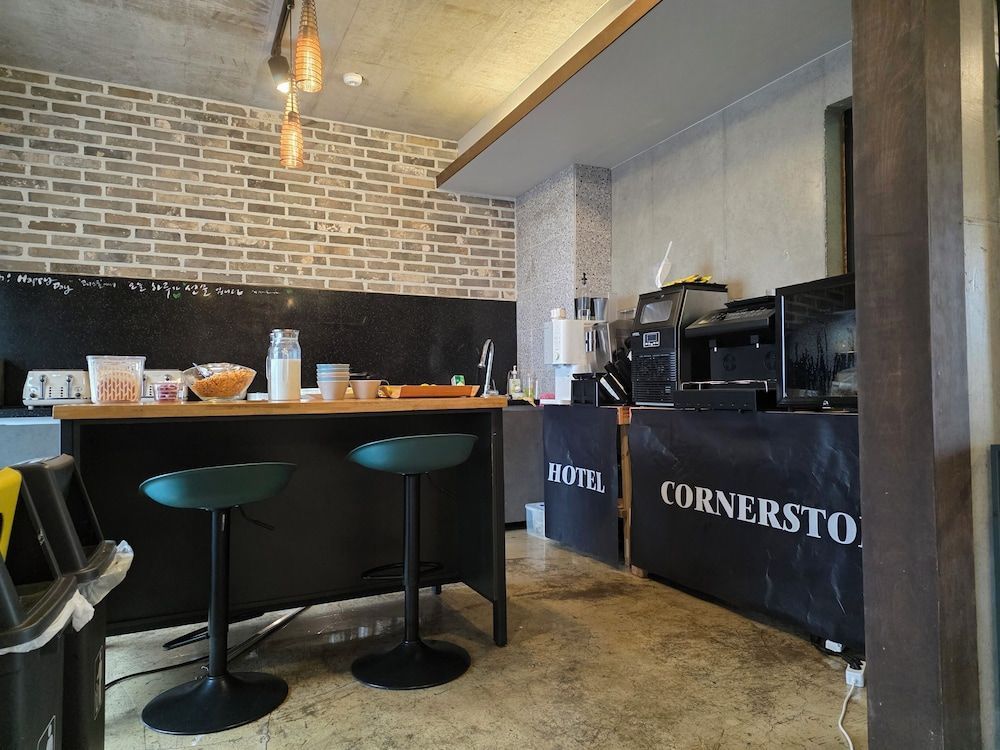 Cornerstone Hotel 1