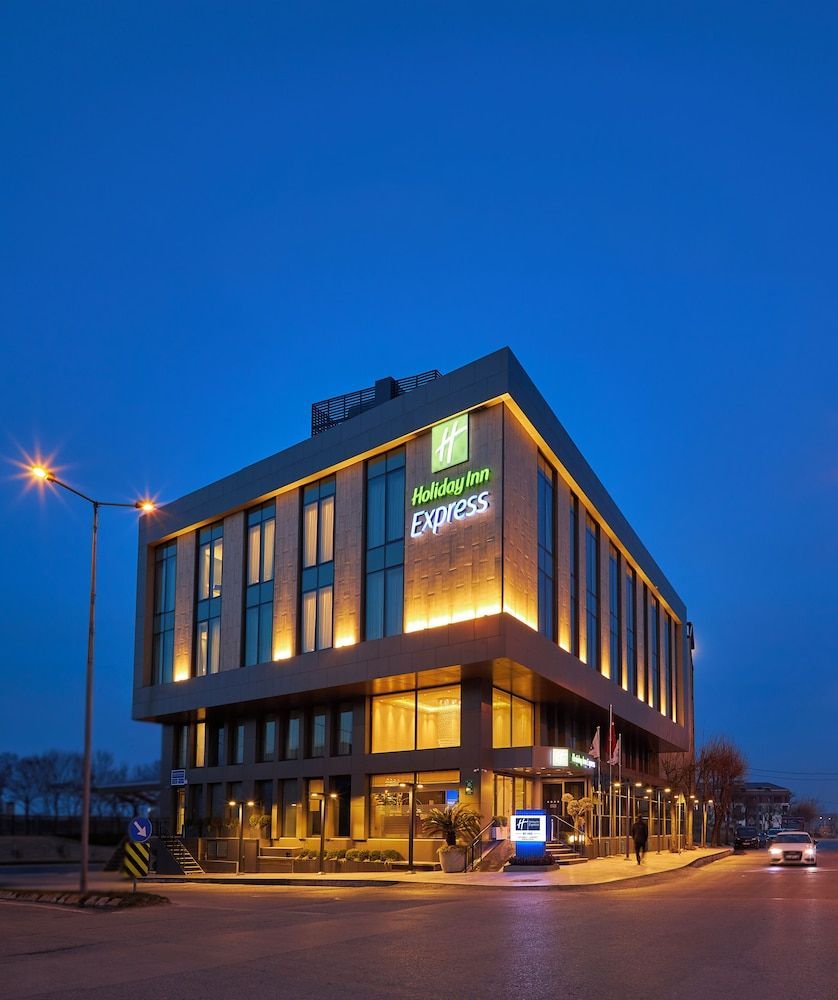Holiday Inn Express Istanbul - Airport Arnavutkoy by IHG 1
