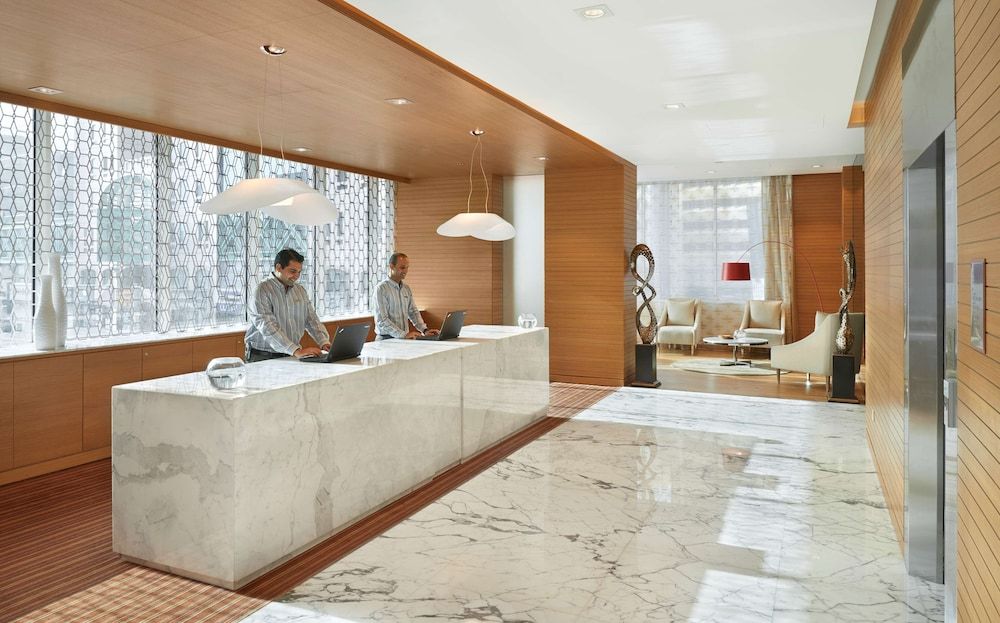 Hyatt Place Dubai Baniyas Square 1