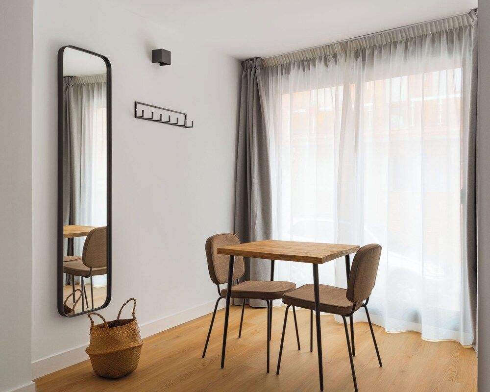Limehome Madrid Calle de Bolivia 2