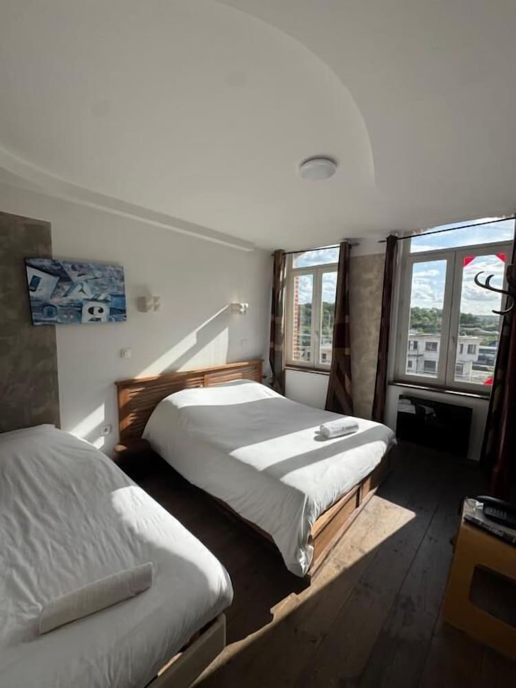 Hôtel de France Tey Resort 1