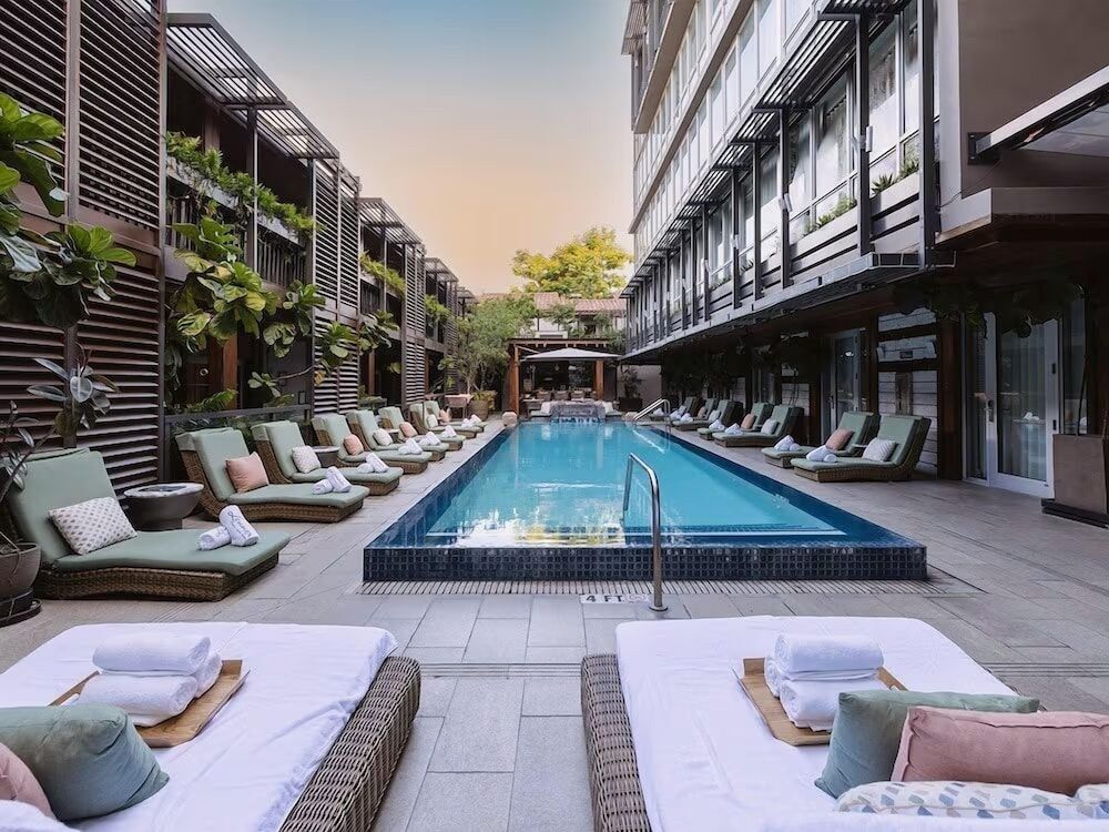 Lennox Miami Beach 1