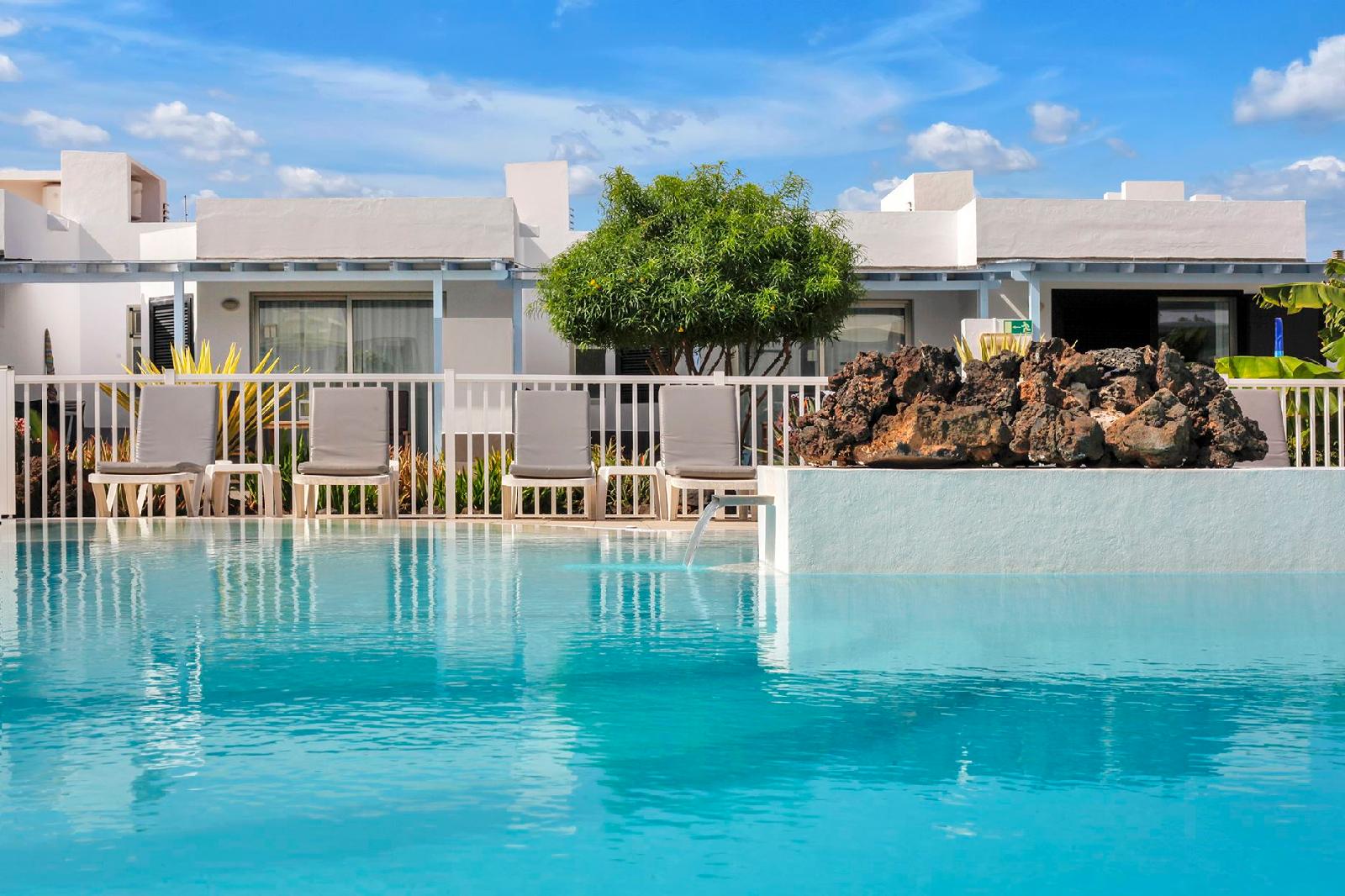 Apartamentos LIVVO Mar Azul - Adults Only 2