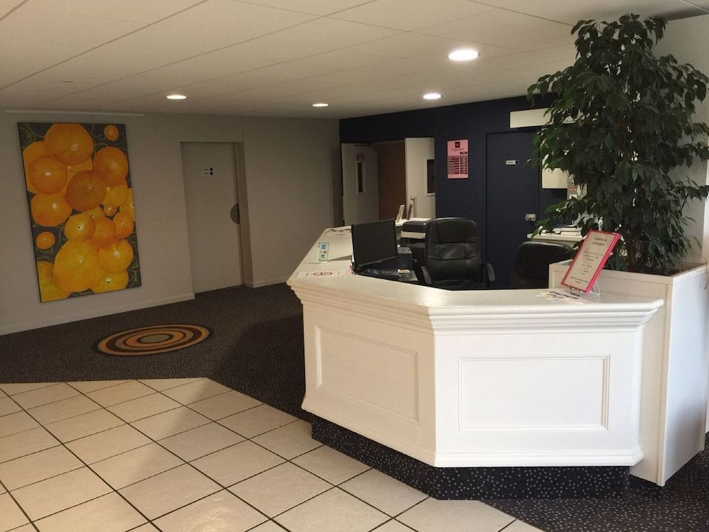 Elema Hotels Beauvais ex Hostellerie Saint Vincent Beauvais Aeroport 2