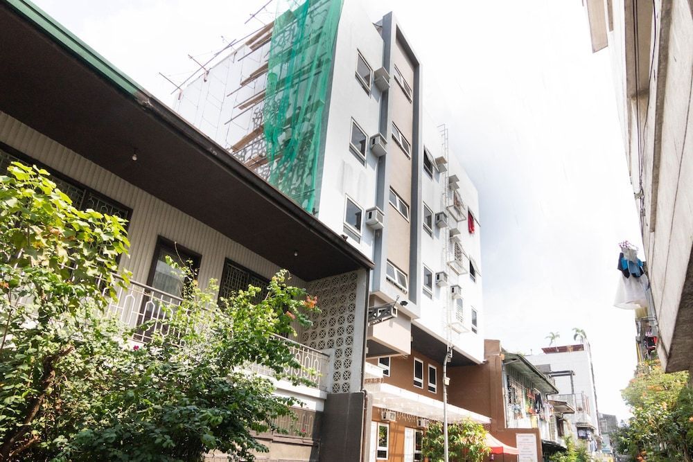 OYO 152 Sangco Condotel 1