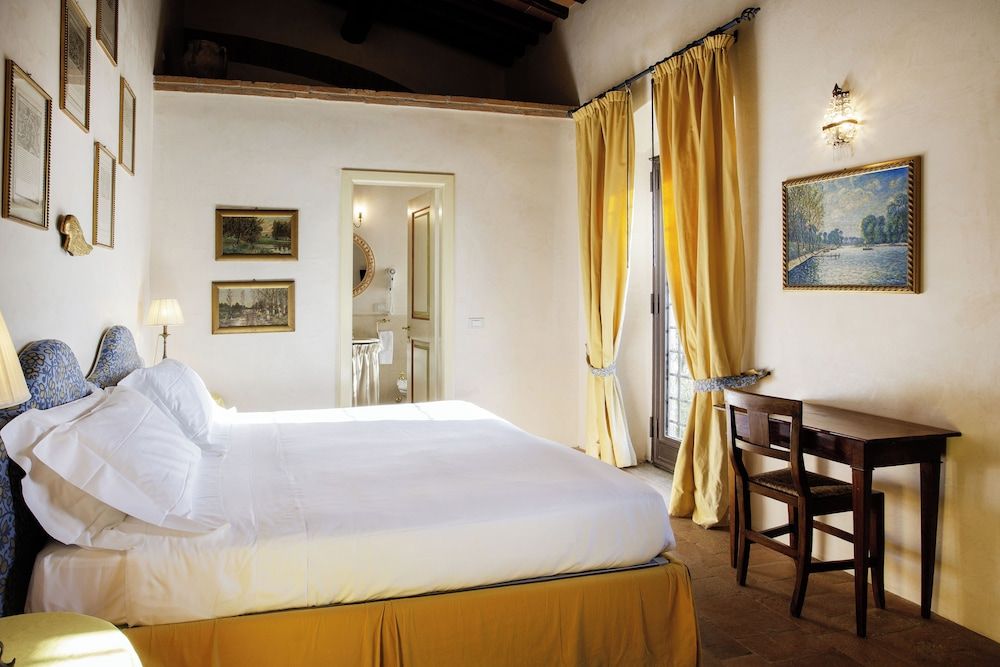 Castello di Montemasso B&B 2
