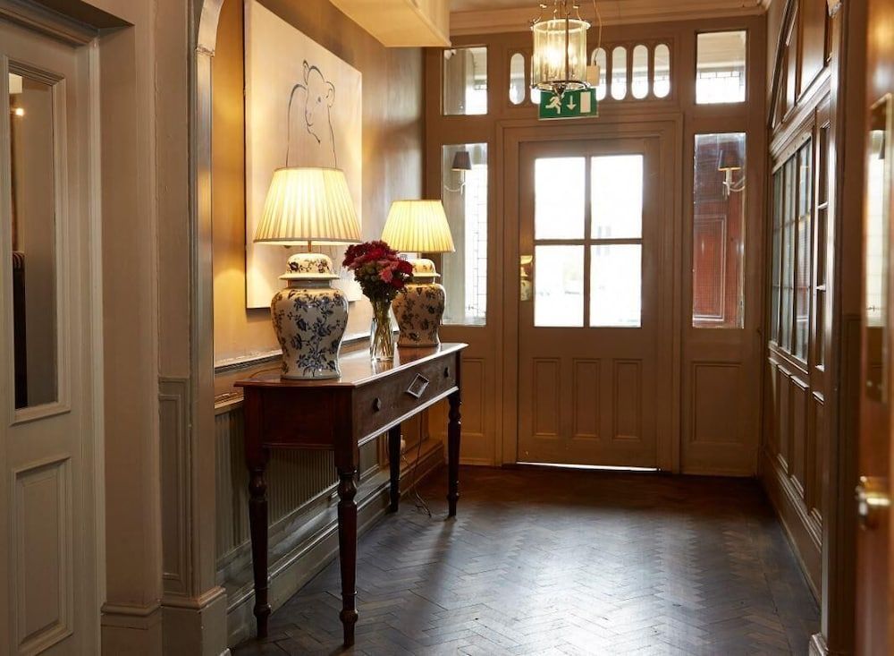 Lamb Hotel by Greene King Inns 2