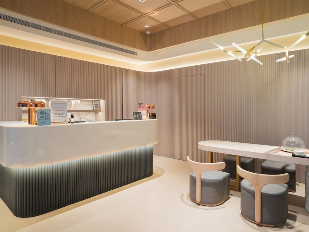 Royal Rose Hotel Zhongshan 1