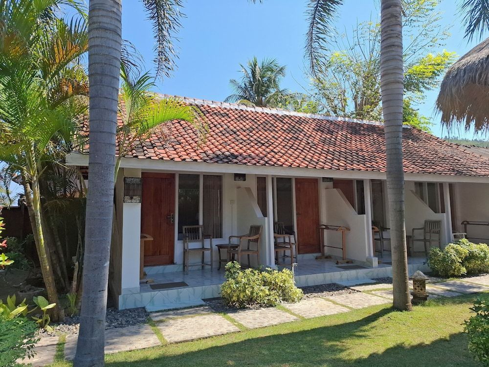 Aldi's Bungalow 1
