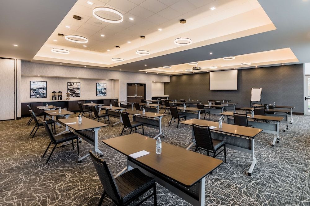 Hyatt House Winnipeg South Outlet Collection 2