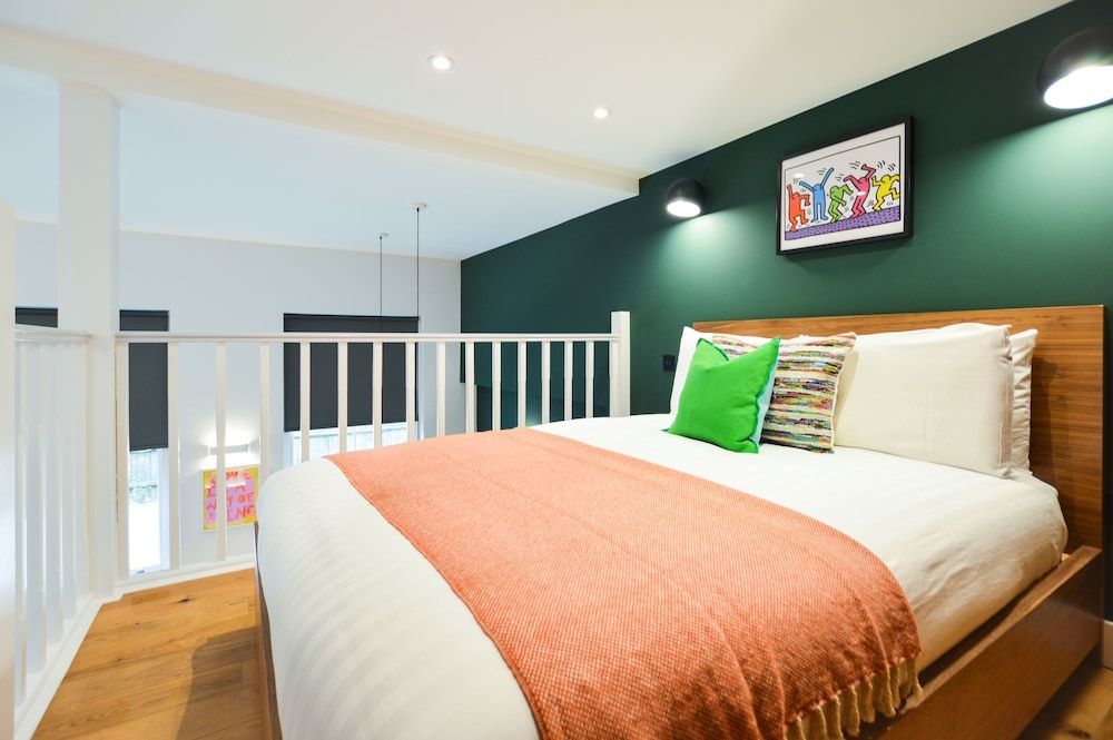 Spacious West Hampstead Apartment by Concept Apartments 2