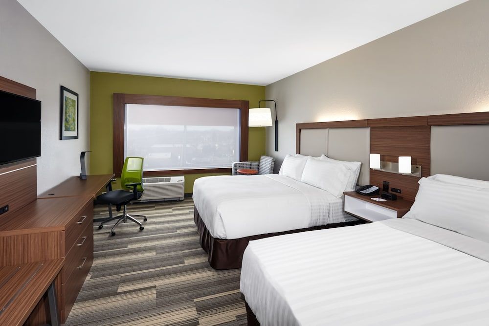 Holiday Inn Express & Suites CHICAGO NORTH SHORE - NILES by IHG 2
