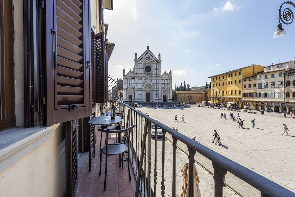 Santa Croce Palace by Mmega 1
