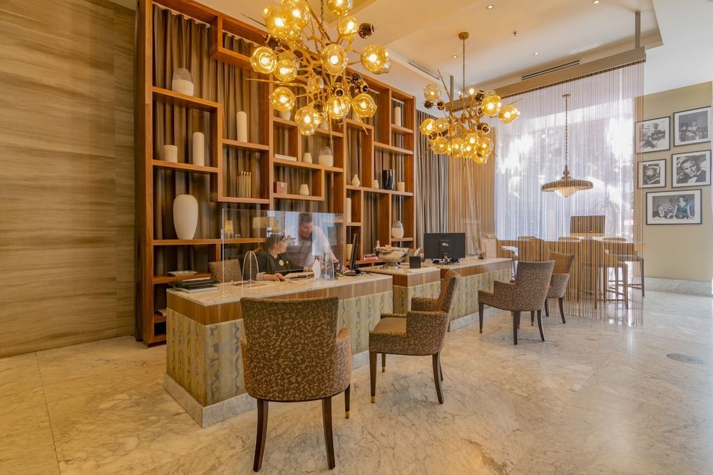 K Tower Boutique Hotel By Lucerna 2